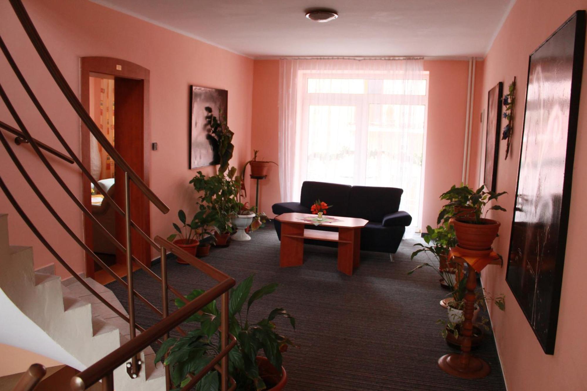 Garni Hotel Anne-Mary Piestany Bagian luar foto