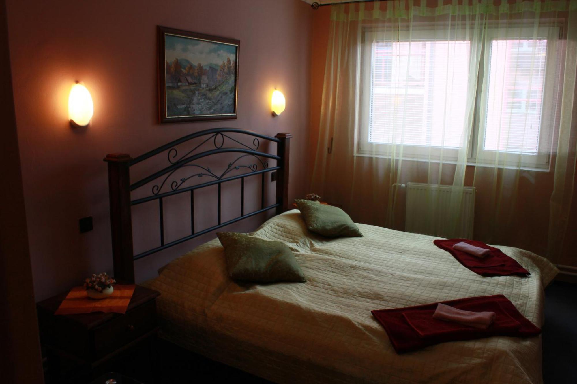 Garni Hotel Anne-Mary Piestany Bagian luar foto