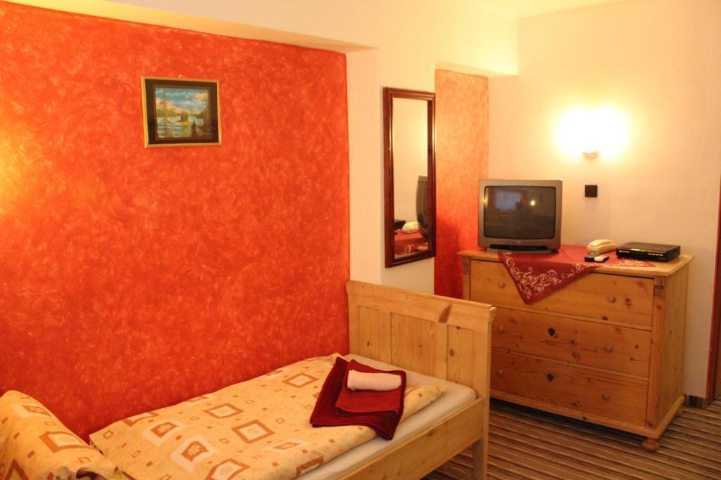 Garni Hotel Anne-Mary Piestany Bagian luar foto
