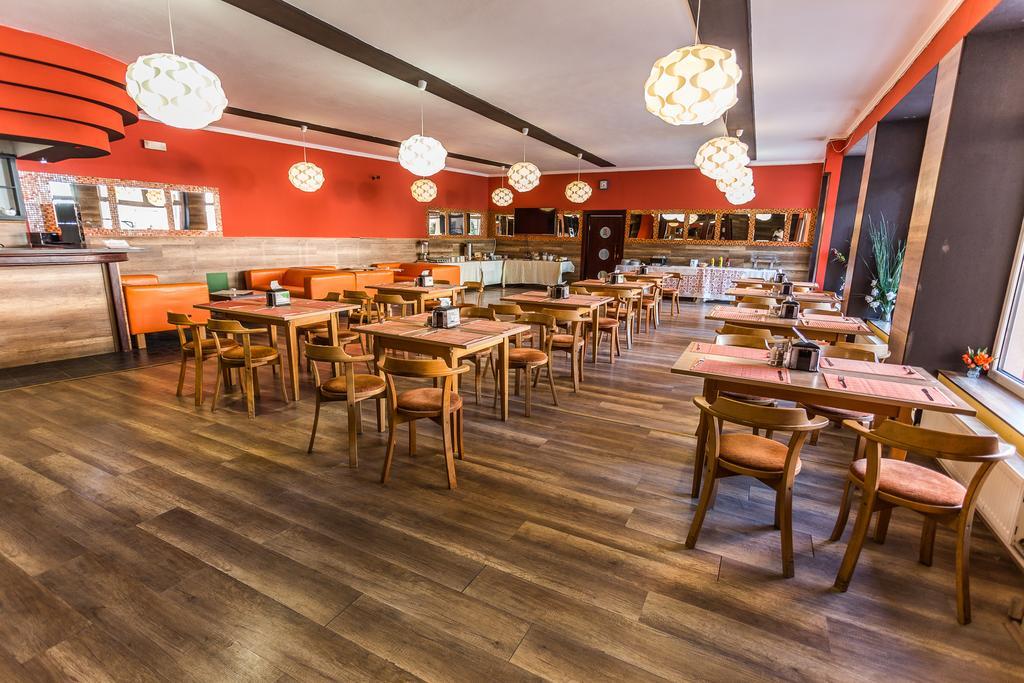 Garni Hotel Anne-Mary Piestany Bagian luar foto
