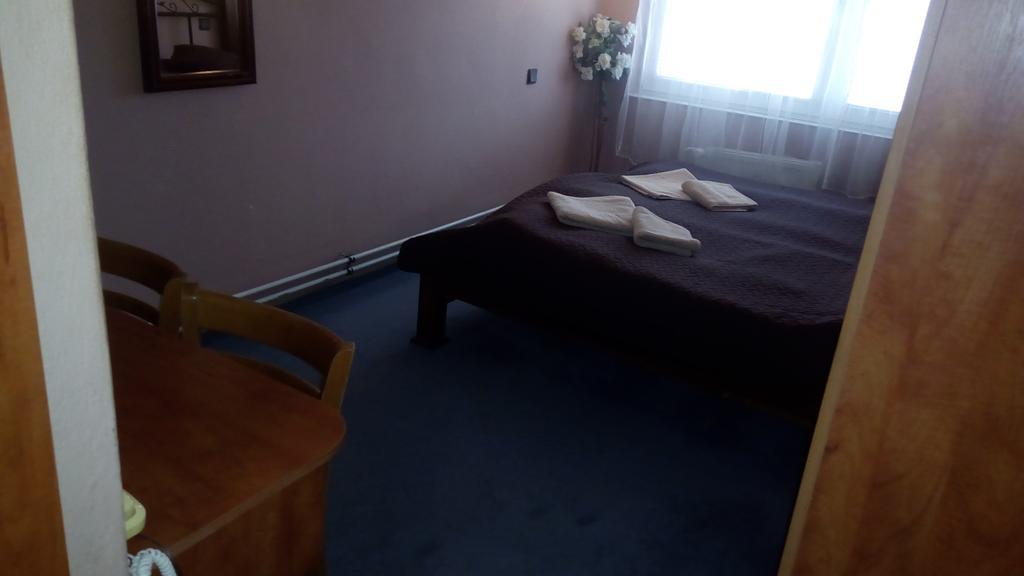 Garni Hotel Anne-Mary Piestany Bagian luar foto