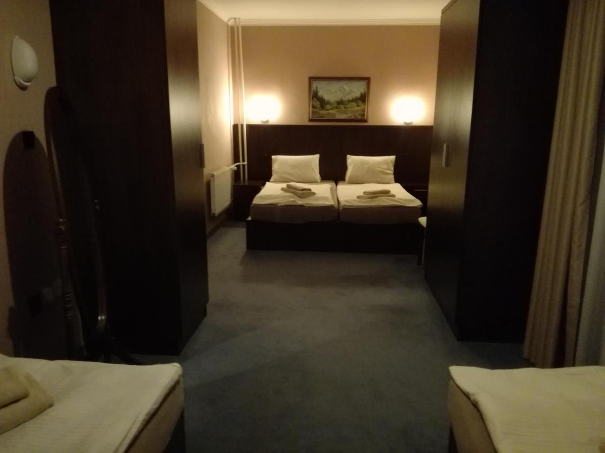 Garni Hotel Anne-Mary Piestany Bagian luar foto